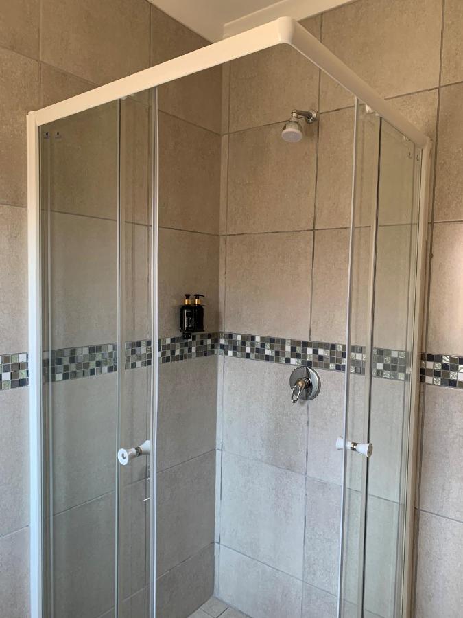 Rhino House With 3 Bedrooms Next To Pilanesberg And Sun City Mogwase Ngoại thất bức ảnh