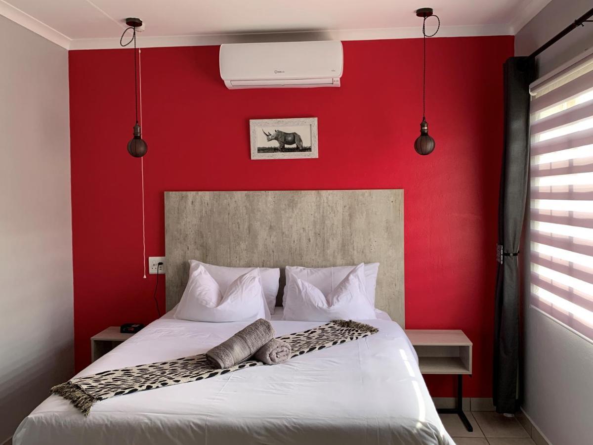 Rhino House With 3 Bedrooms Next To Pilanesberg And Sun City Mogwase Ngoại thất bức ảnh